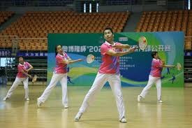 摸吉祥物女演员胸部，前塞尔塔队长马略被判赔偿1000欧