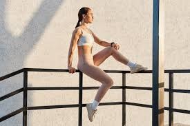 火箭队4号位陷入低迷，卡佩拉失去轮换位置，交易太阳成明智之选